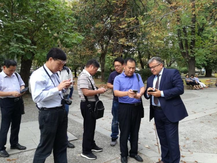 В центъра на Първомай вече има безплатен за всички WiFi