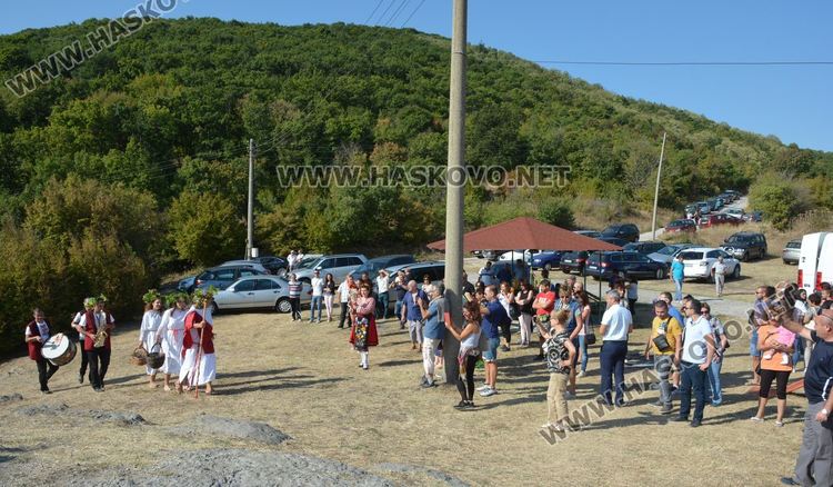 Вино потече от шарапаната под връх Аида 