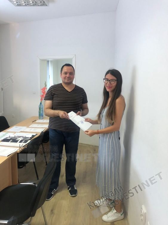 Връчване на удостоверението