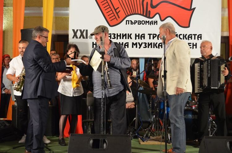 Иво Папазов и оркестър „Тракия“ -  45 години на сцена, а 65- годишен юбилей отбеляза Хари Асенов