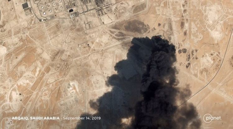 Петролът скочи с 20% след атаките с дрон срещу Saudi Aramco