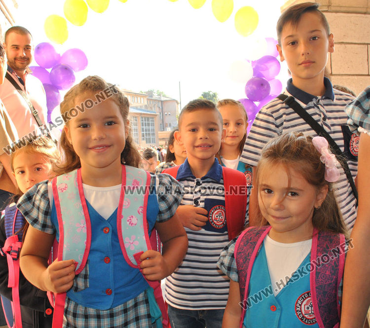 Втори първи звънец би за учителката Мариета Милкова