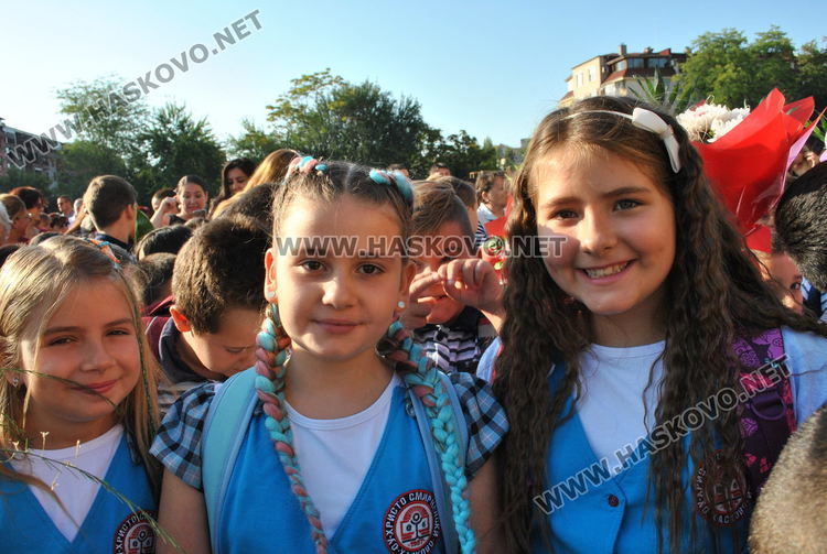 Втори първи звънец би за учителката Мариета Милкова