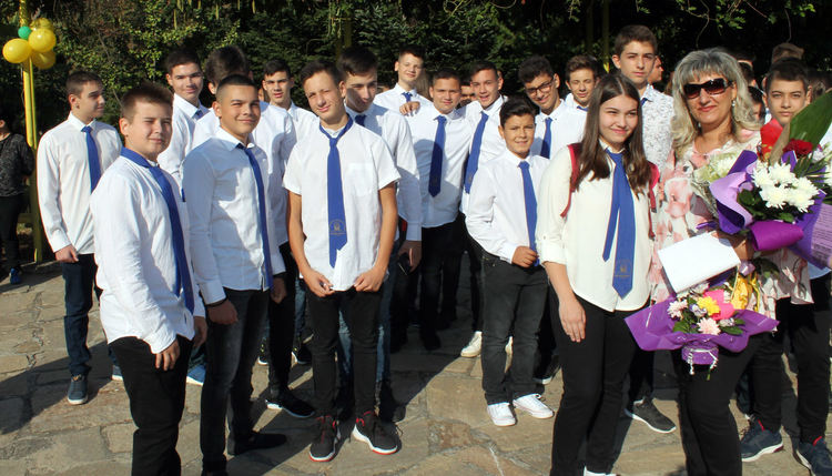 Две гимназии в Хасково посрещнаха осмокласници в нови професии