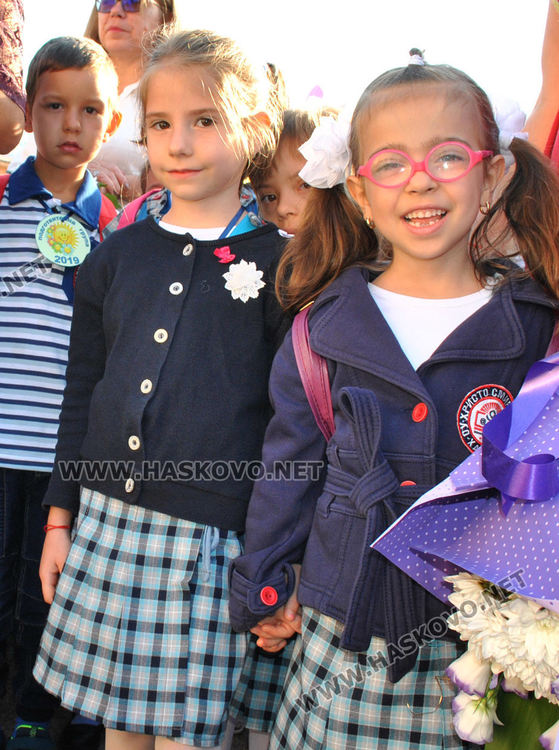 Втори първи звънец би за учителката Мариета Милкова