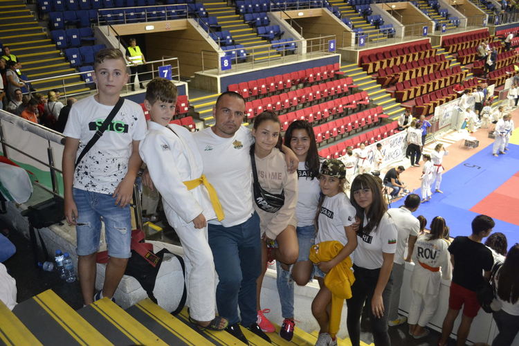 С медали от световното по джу-джицу се завърнаха димитровградските състезатели