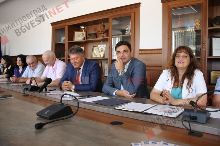 Първия център в областта за възрастни хора с деменция изграждат в Димитровград