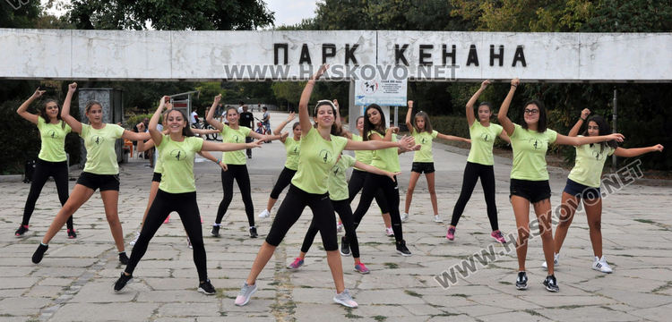 Малки и големи се включиха във велопоход в "Кенана" в Седмицата на мобилността