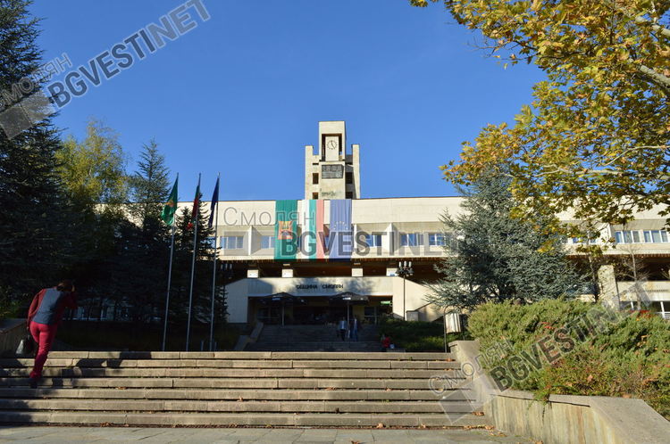 12 кандидати за стола на кмет на Смолян, ексшеф на полицията се бори за независим съветник