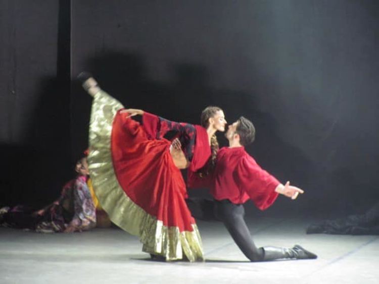 „От табора към небето” на сцената в Първомай