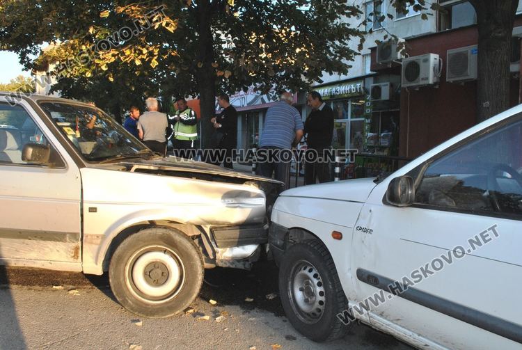 Шофьор на Пасат причини катастрофа и избяга