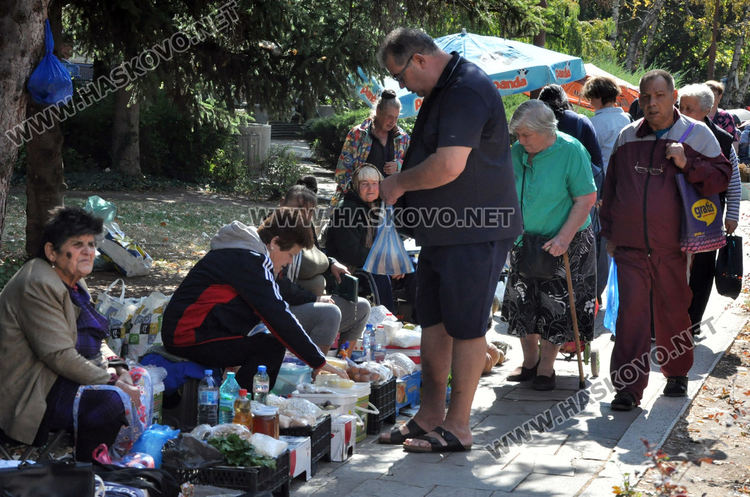 Хасковлии се радват на изобилие от плодове и зеленчуци преди есента 