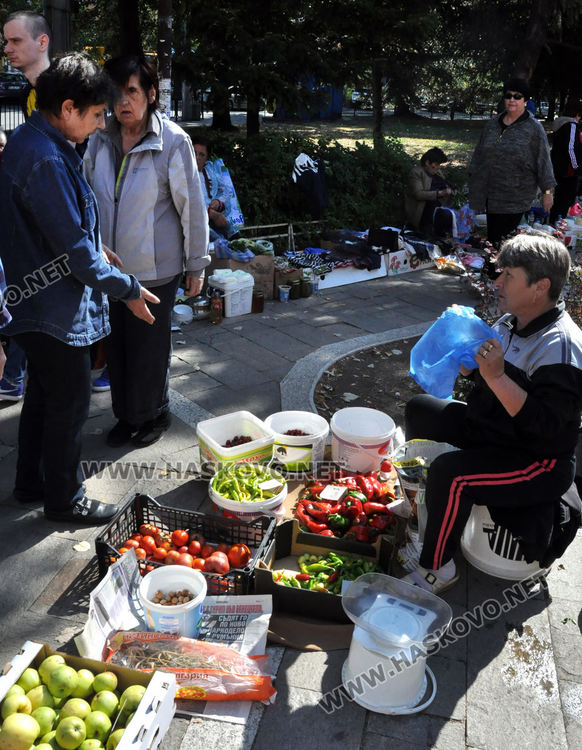 Хасковлии се радват на изобилие от плодове и зеленчуци преди есента 