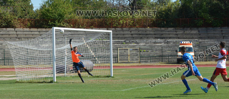 Футболистите на „Асти” отстъпиха на „Левски” с 0:4 в Хасково