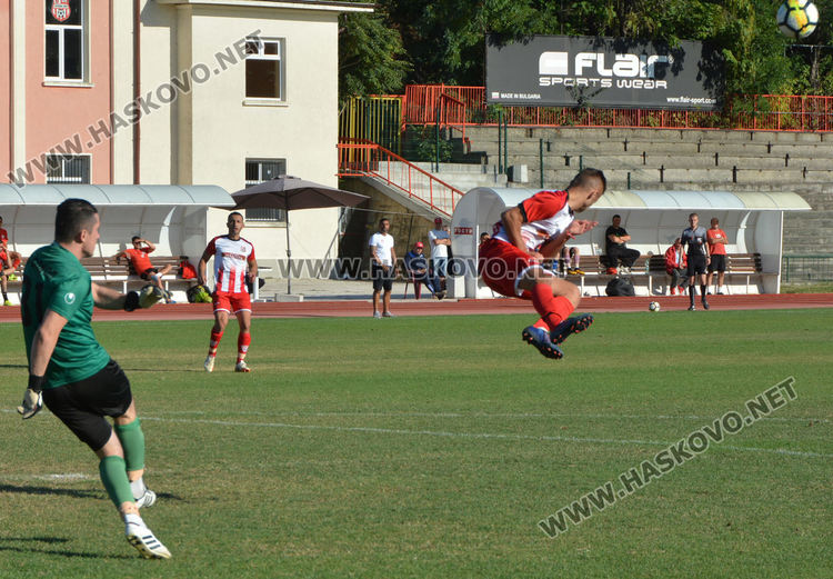 ФК „Хасково” разгроми „Сокол” на „Ямача”