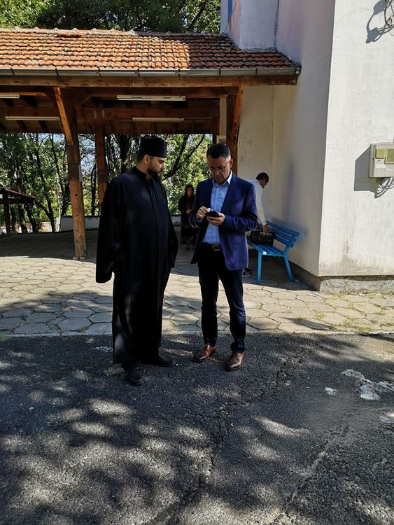 Ашуре в църквите и джамията занесе кметът