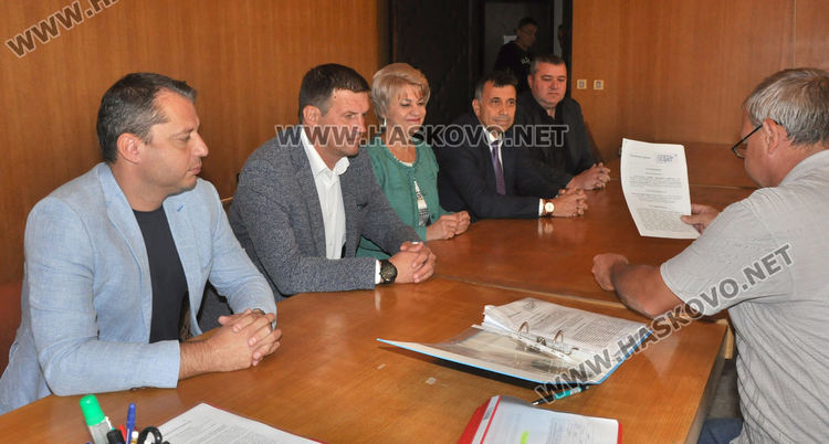 ГЕРБ регистрира кандидатурата на Станислав Дечев и съветници от гражданската квота