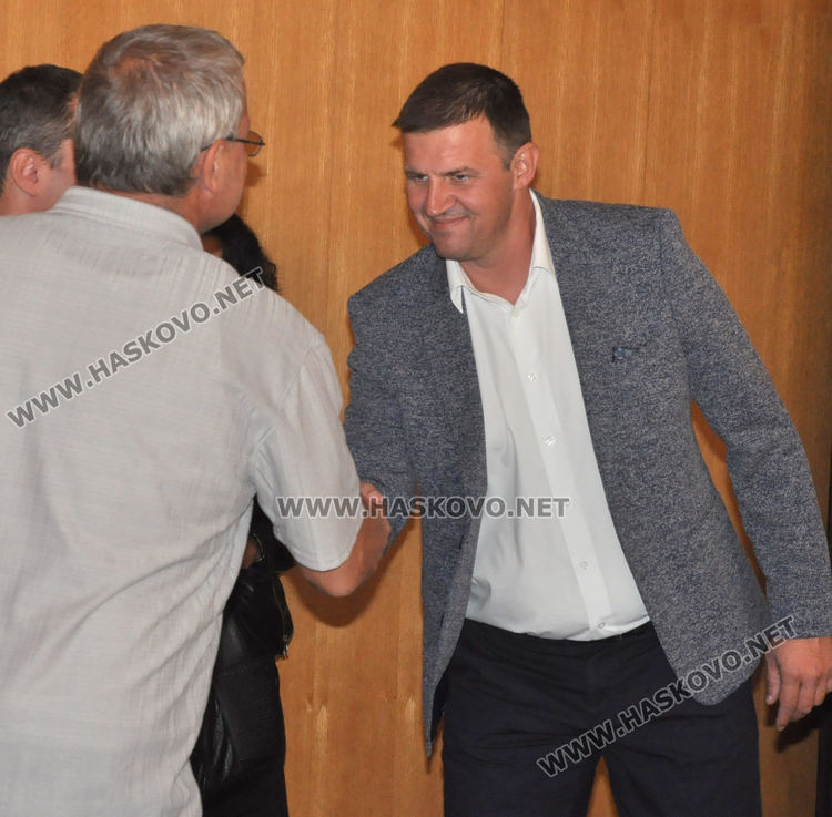 ГЕРБ регистрира кандидатурата на Станислав Дечев и съветници от гражданската квота