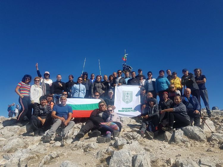 Момчилградчани покориха връх Вихрен
