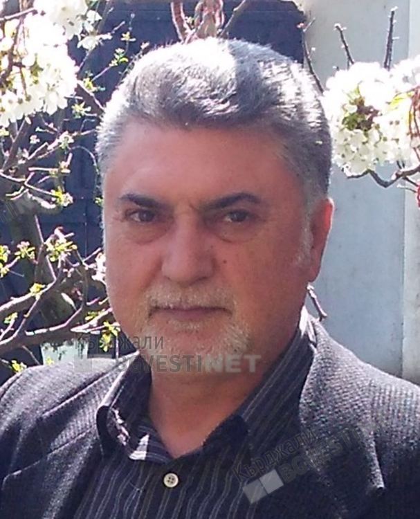 Иван Коларов