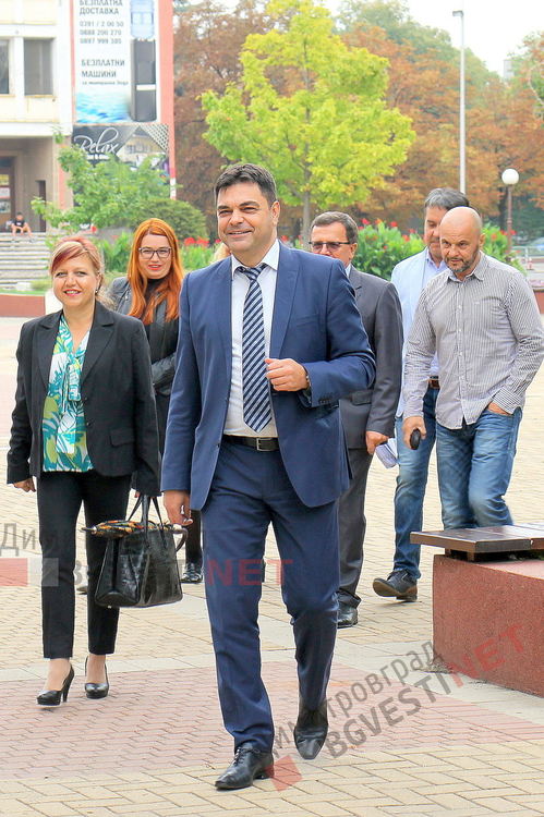 ГЕРБ регистрира пълна листа и кандидат-кметове в Община Димитровград /видео/