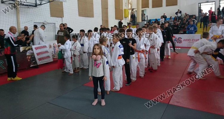 21 медала и отборна купа за хасковските джудисти от Международен турнир