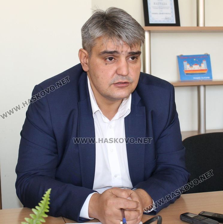  Светослав Стойков сяда в кметския стол на Димитровград