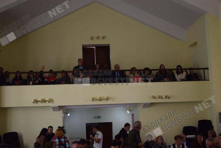 Общинският съвет на Кърджали се отчете за мандата си, съветниците се снимаха за спомен