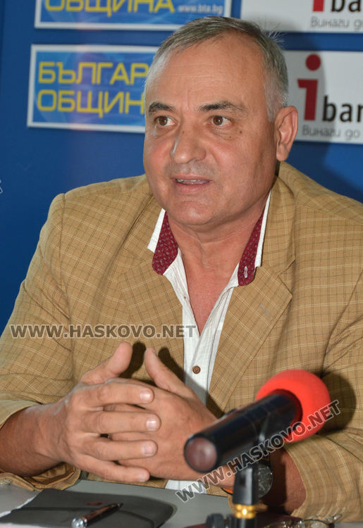 Коста Стоев