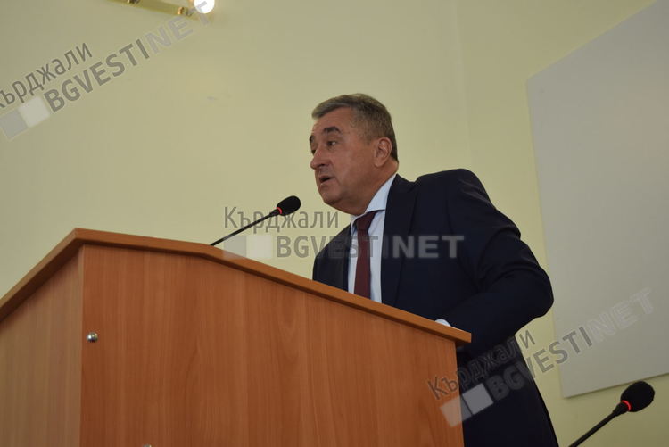 Общинският съвет на Кърджали се отчете за мандата си, съветниците се снимаха за спомен