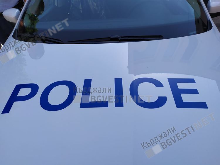 Момиченце пострада при катастрофа между два автомобила в центъра на Кърджали