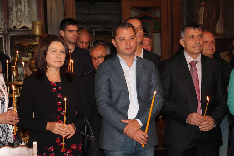 ГЕРБ Хасково откри по традиция предизборната си кампания с водосвет за здраве и благоденствие