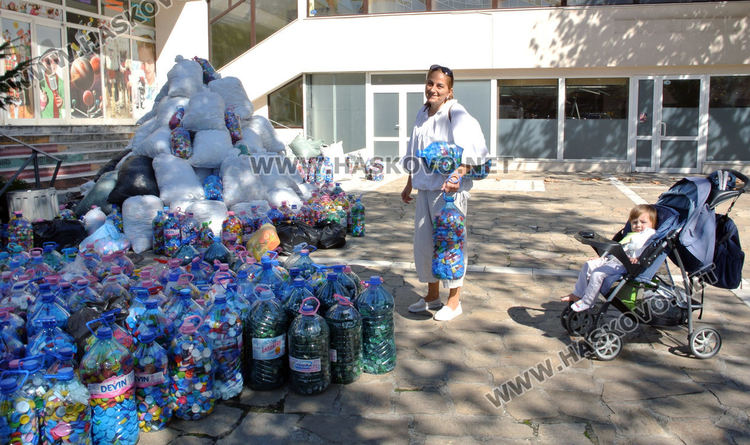 Хасково, Харманли и Симеоновград се включиха в кампанията &bdquo;Капачки за бъдеще&ldquo;
