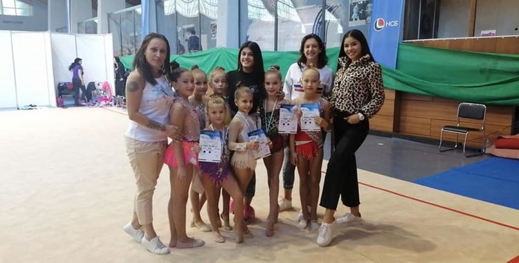 Златен и два сребърни медала спечелиха гимнастичките от СК"Аида" в първия турнир „Феникс“