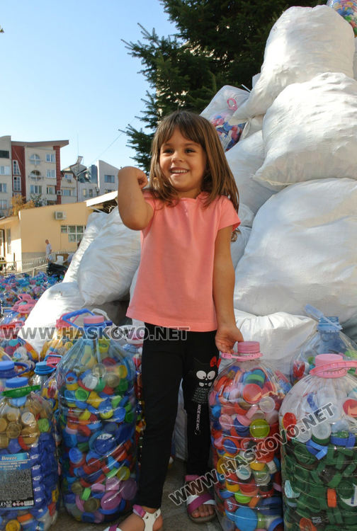 Хасково, Харманли и Симеоновград се включиха в кампанията &bdquo;Капачки за бъдеще&ldquo;