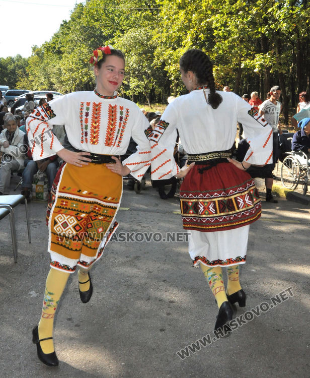 С празничен концерт отбелязаха Деня на възрастните хора в дома на „Кенана“