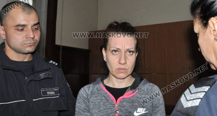 Задържаха хасковлийка, произвеждала и складирала наркотици в Димитровград?