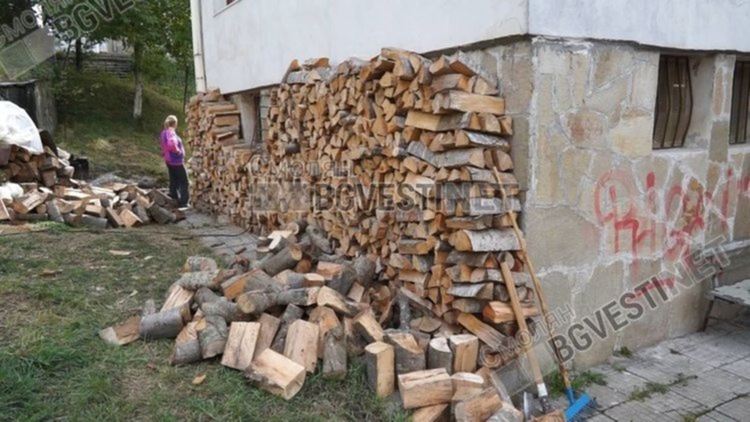 Вместо печка с дърва - климатик или отопление на пелети, община Смолян стартира приема на заявления 