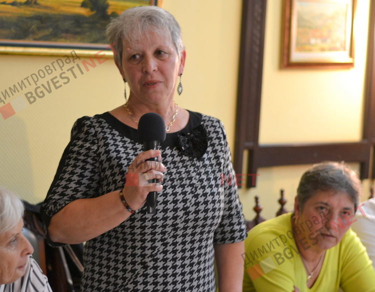 Кандидат за общински съветник: Веска Божинова