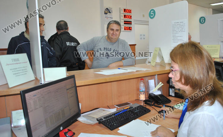 3160 души подадоха заявления за пенсиониране в НОИ-Хасково