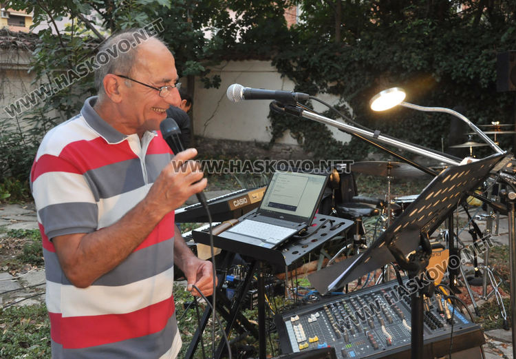 Музикантите от Хасково се събраха с почит към колегите си