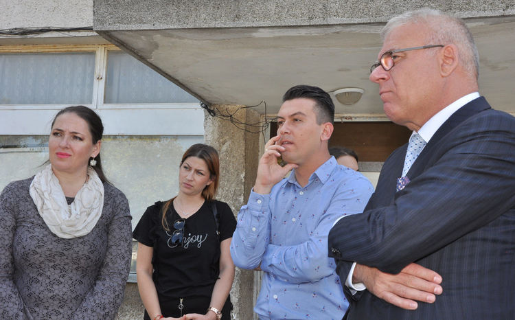 Драгомир Андонов и екипът му дискутираха проблемите на "Болярово" с хора от квартала