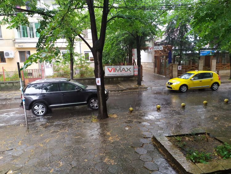 Гръмотевична буря  прогнозират за Кърджали синоптиците днес