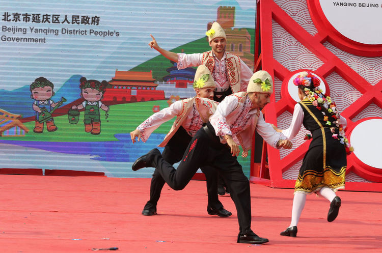 Ансамбъл “Хасково” представя България на световен фестивал в Китай