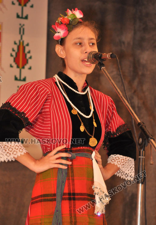 Фолклористи от 4 до 90 години във втория фестивал "С песните на Тодор Кожухаров"