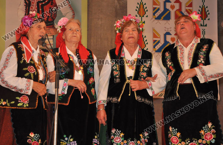 Фолклористи от 4 до 90 години във втория фестивал "С песните на Тодор Кожухаров"