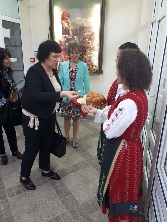 Златаровци посрещнаха гости от цялата страна