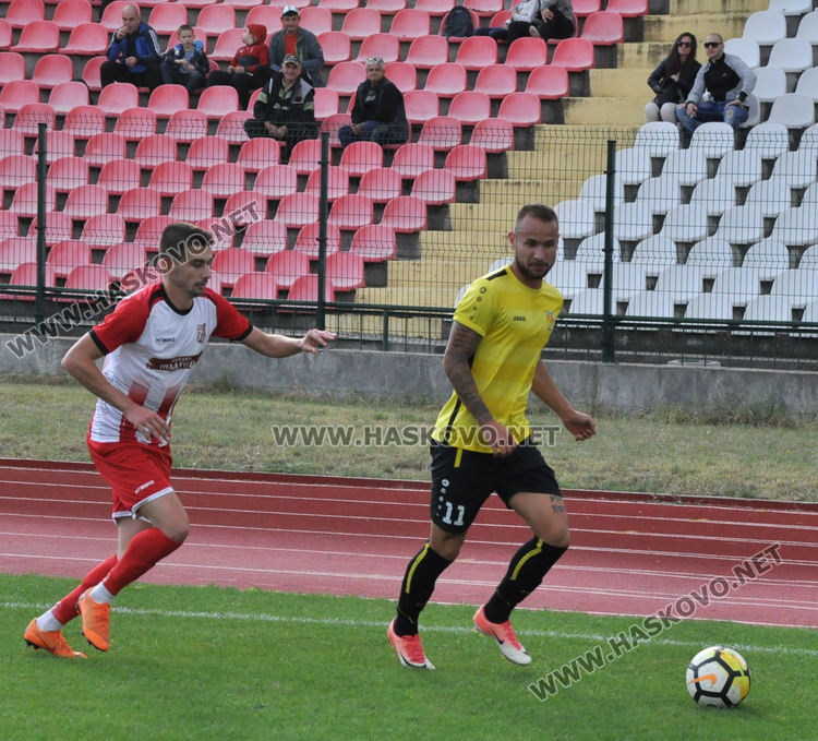 ФК „Хасково” записа 1:1 срещу „Миньор” на „Ямача”