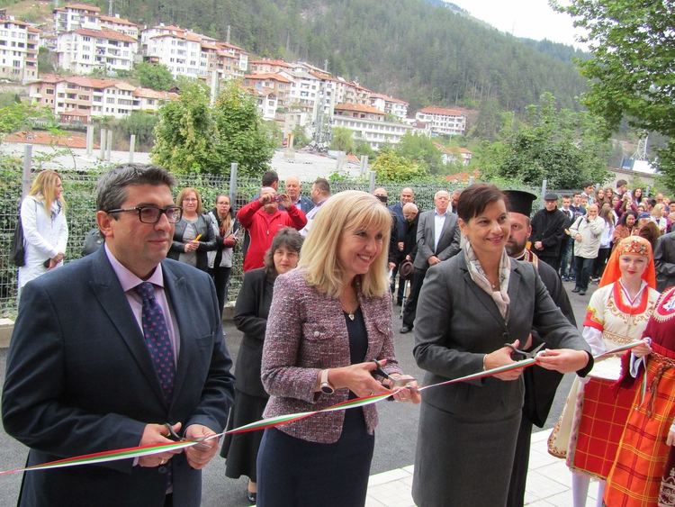 ППМГ „Васил Левски“ посреща 100-годишния си юбилей с нова спортна зала и изцяло обновена училищна инфраструктура