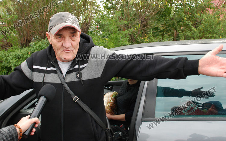 Глобяват фирма за разсипване на отпадъци от пречиствателна станция край Хасково